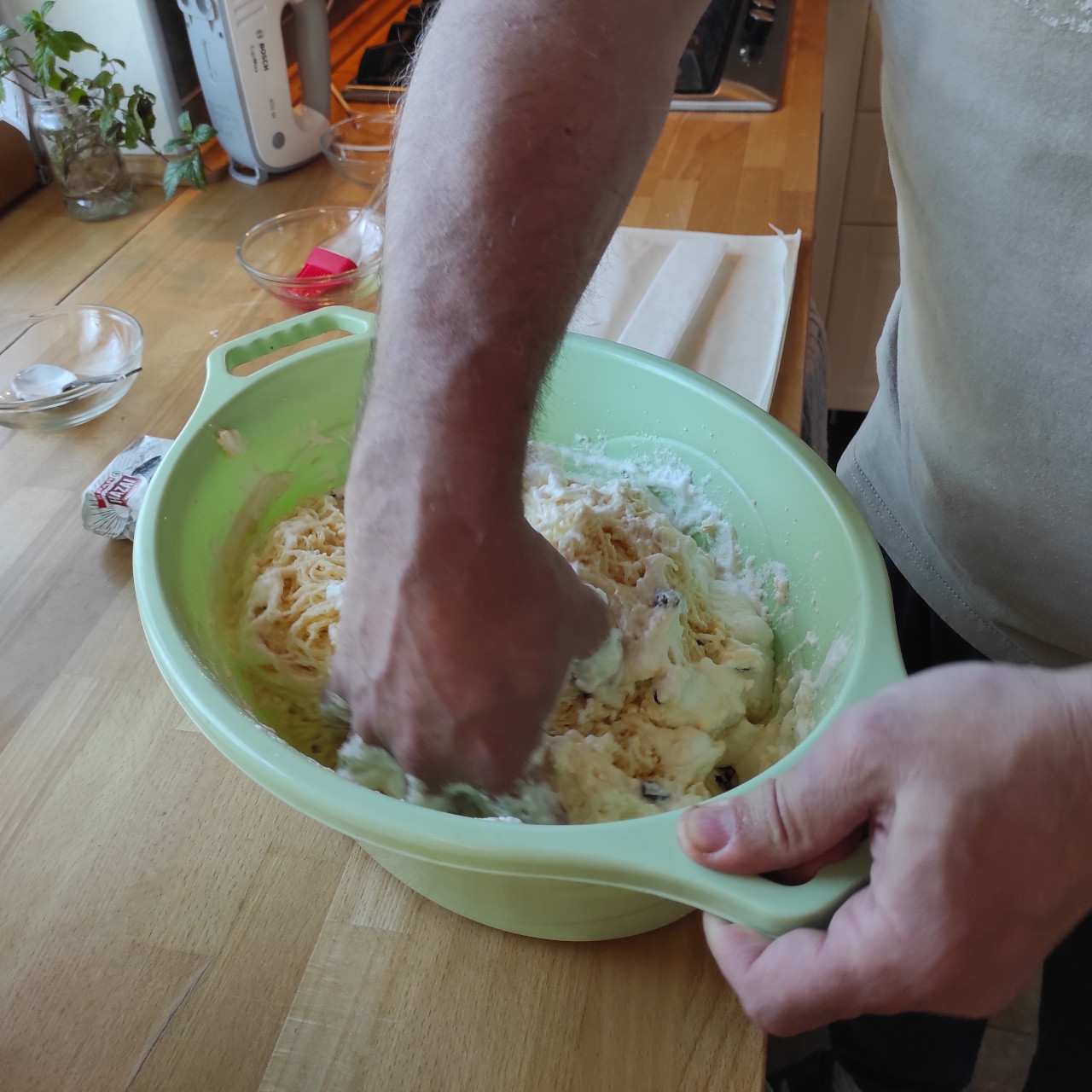 Töltelék elegyítése